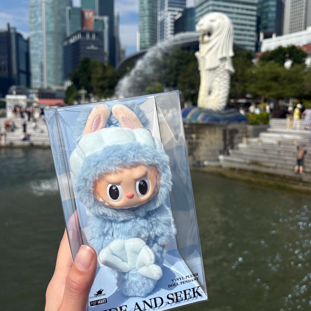 LABUBU HIDE AND SEEK (SINGAPORE EXCLUSIVE)